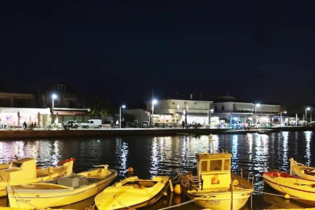 Πολυτελές Διαμέρισμα 3 Χαλκίδα-Παραλία Αυλίδος Avlídosz-part Kültér fotó