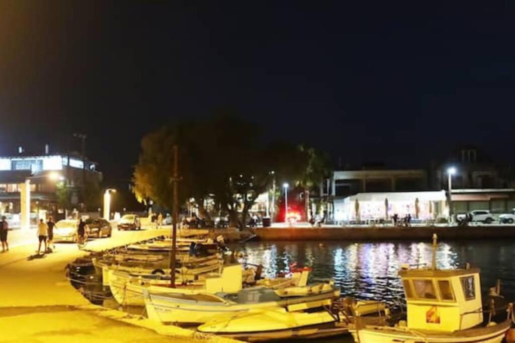 Πολυτελές Διαμέρισμα 3 Χαλκίδα-Παραλία Αυλίδος Avlídosz-part Kültér fotó