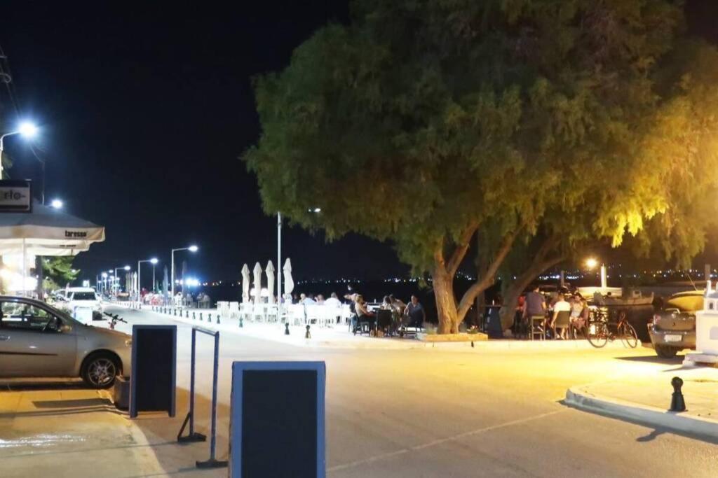 Πολυτελές Διαμέρισμα 3 Χαλκίδα-Παραλία Αυλίδος Avlídosz-part Kültér fotó